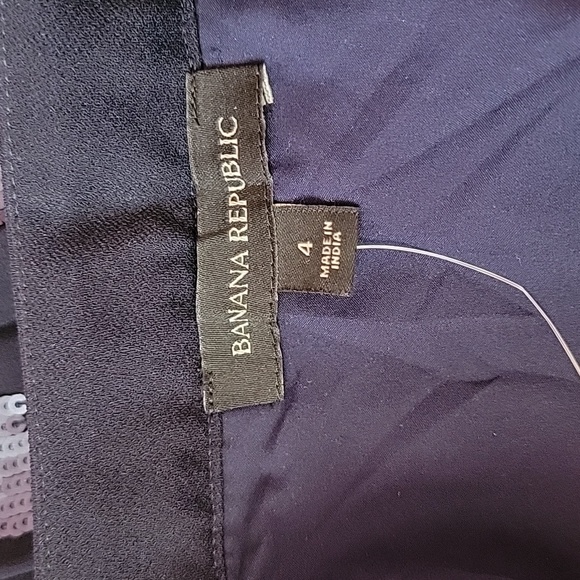 Banana Republic Navy Blue High Waist Pleated Flowy Sequin Skirt/  SIZE 4. - Picture 4 of 9